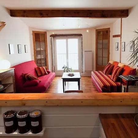 Historic Centre Studio, St-andre & Bastille View! Appartement *